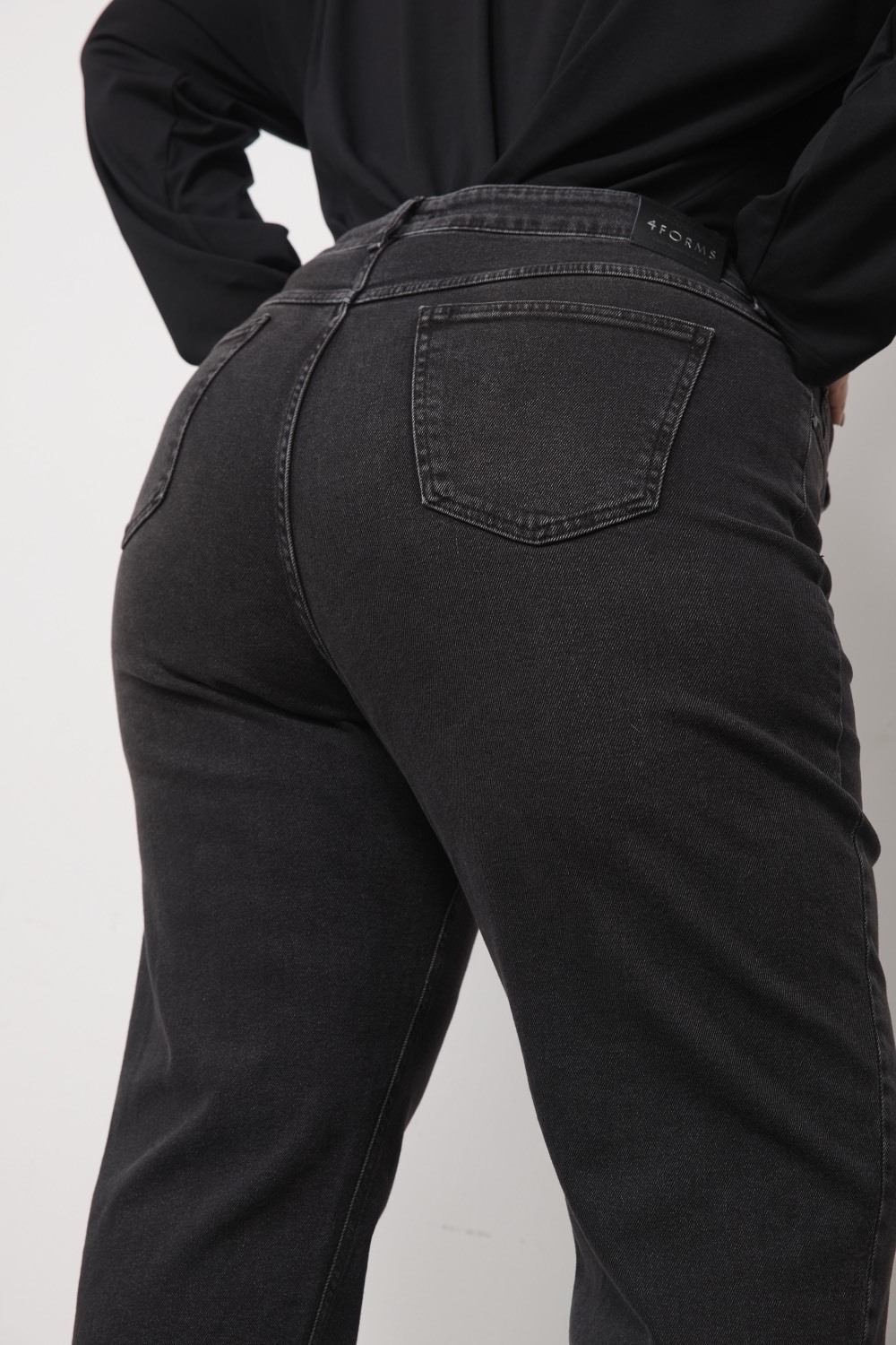 Джинсы Mom fit, черный