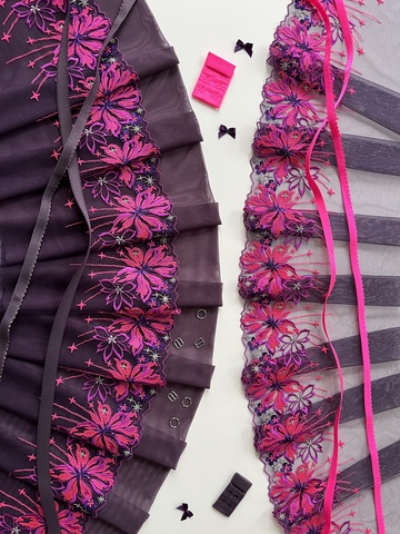 Вышивка на сетке фиолетовая/неон 24 см (правая)