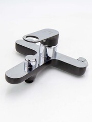 VIEIR Смеситель для душа, короткий излив V043531-C, черный/хром