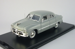 Ford Custom 4-Door Sedan hell-grau American Heritage Models 1:43