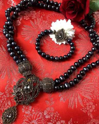 Boyunbağı dəsti \  Комплект колье \  Necklace set qara mirvari