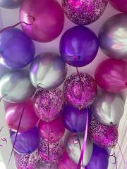 Воздушные шарики с гелием под потолок 24 шт с конфетти (№32)