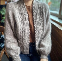 Описание по вязанию кардигана спицами "Over"