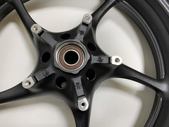 Передний колёсный диск Arashi для Yamaha YZF-R1 06-12, YZF-R6 06-12 черный