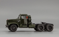 KRAZ-258B truck tractor khaki 1:43 Nash Avtoprom