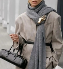 Стильная брошь РУКА (кисть) в стиле ZARA