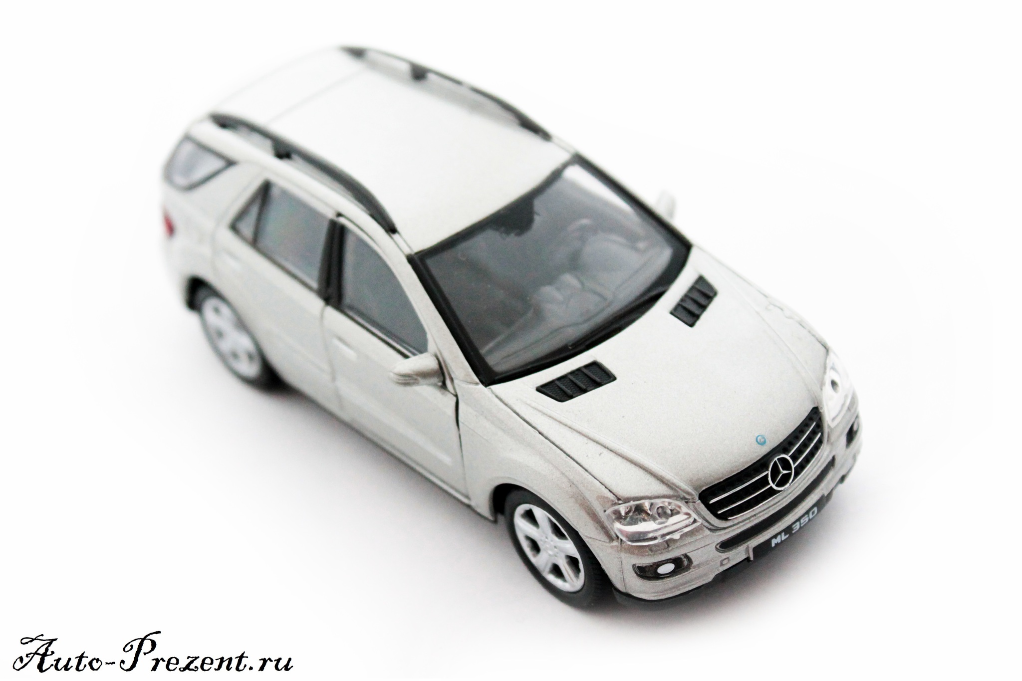 Машинка-игрушка Mercedes-Benz ML350