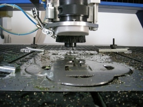 Портальный фрезерный обрабатывающий центр с ЧПУ MecaEASY-0507-200-BASE