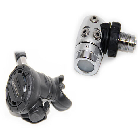 Регулятор мембранный Ocean P320ICE 1-2 ступень с октопусом (30''/76см, сумка)