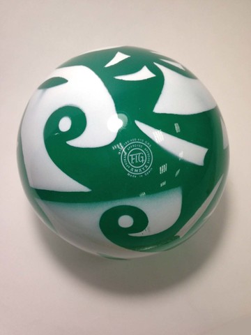 Мяч AMAYA 18,5 см мраморный зеленый для художественной гимнастики
