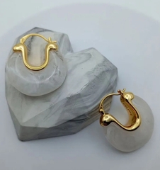 Серьги с подвеской капля с цветной вставкой из акрила в стиле CELINE