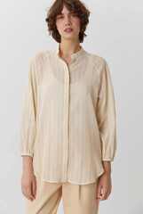 Рубашка покроя реглан из молочного шитья