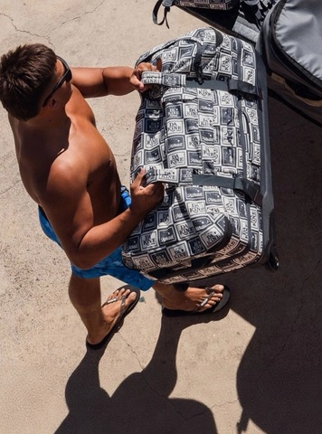 Картинка сумка на колесах Dakine D.101.2919 Black - 19