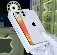 iPhone 12, 128 ГБ б/у