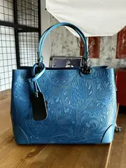 Женская форматная сумка из натуральной кожи цвета морская волна