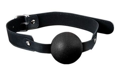 Силиконовый кляп-шар с ремешками из полиуретана Solid Silicone Ball Gag - Blush Novelties Guilty Pleasure 520028