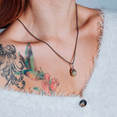 Подвеска с медовым нефритом "Лист Гинкго".