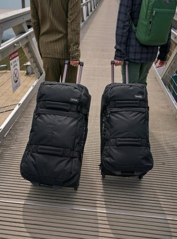 Картинка сумка на колесах Dakine D.101.2919 Black - 3