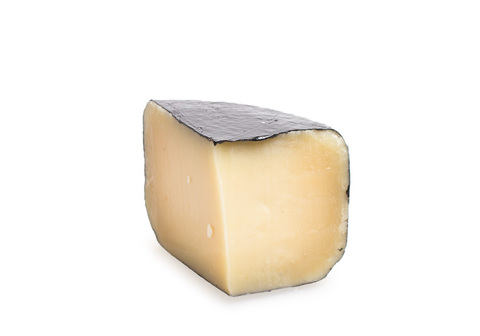 Сыр козий выдержанный 6 месяцев~300г