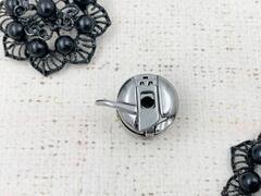 Шпульный колпачок/челнок на бытовую швейную машину, правый