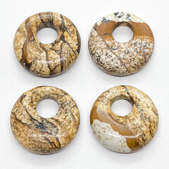 "Яшма пейзажная", размер около 18 мм, цена за 1 шт