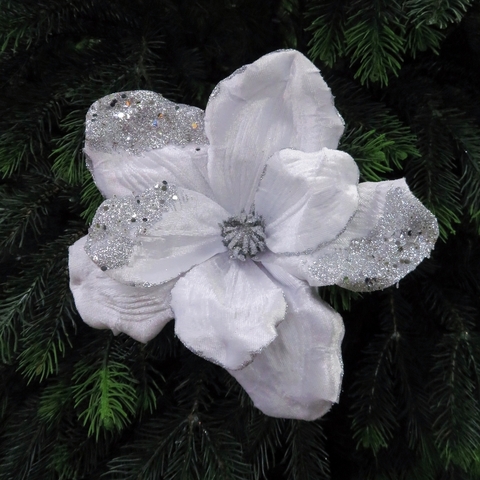 Новогодний декор House of Seasons Магнолия 23см белая на клипсе