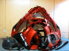 Комплект пластика красный Kawasaki ZZR 400-2 ZZR 600-2