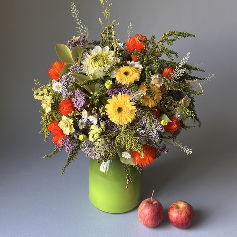 «Лето в вазе» - композиция из стабилизированных цветов и сухоцветов