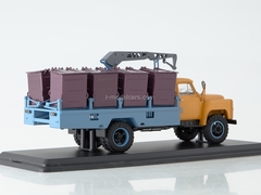 GAZ-53 M-30 Container garbage truck early yellow-blue 1:43 Start Scale Models (SSM)
