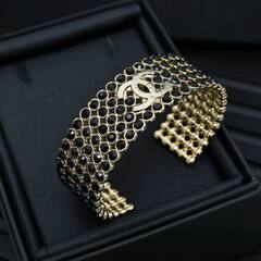 Браслет манжета с вставками из черных кристаллов CHANEL