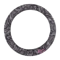 огурцы черно-серые