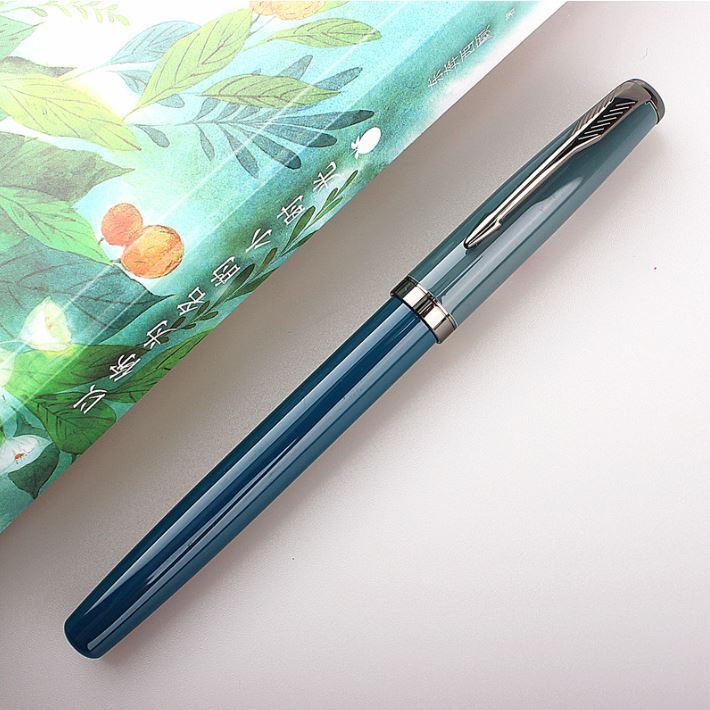 Перьевая ручка Yiren 3768, Китай. Корпус металл, перо EF (0.4 мм), заправка поршень. NEW!