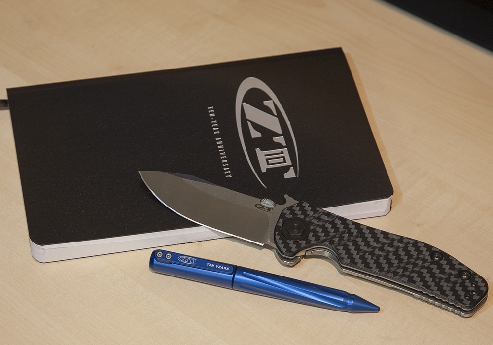 Тактическая ручка Zero Tolerance 0010 ZT 10th Anniversary Pen - фотография 