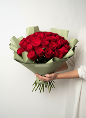 Розы красные 40 см (Premium) 31 шт