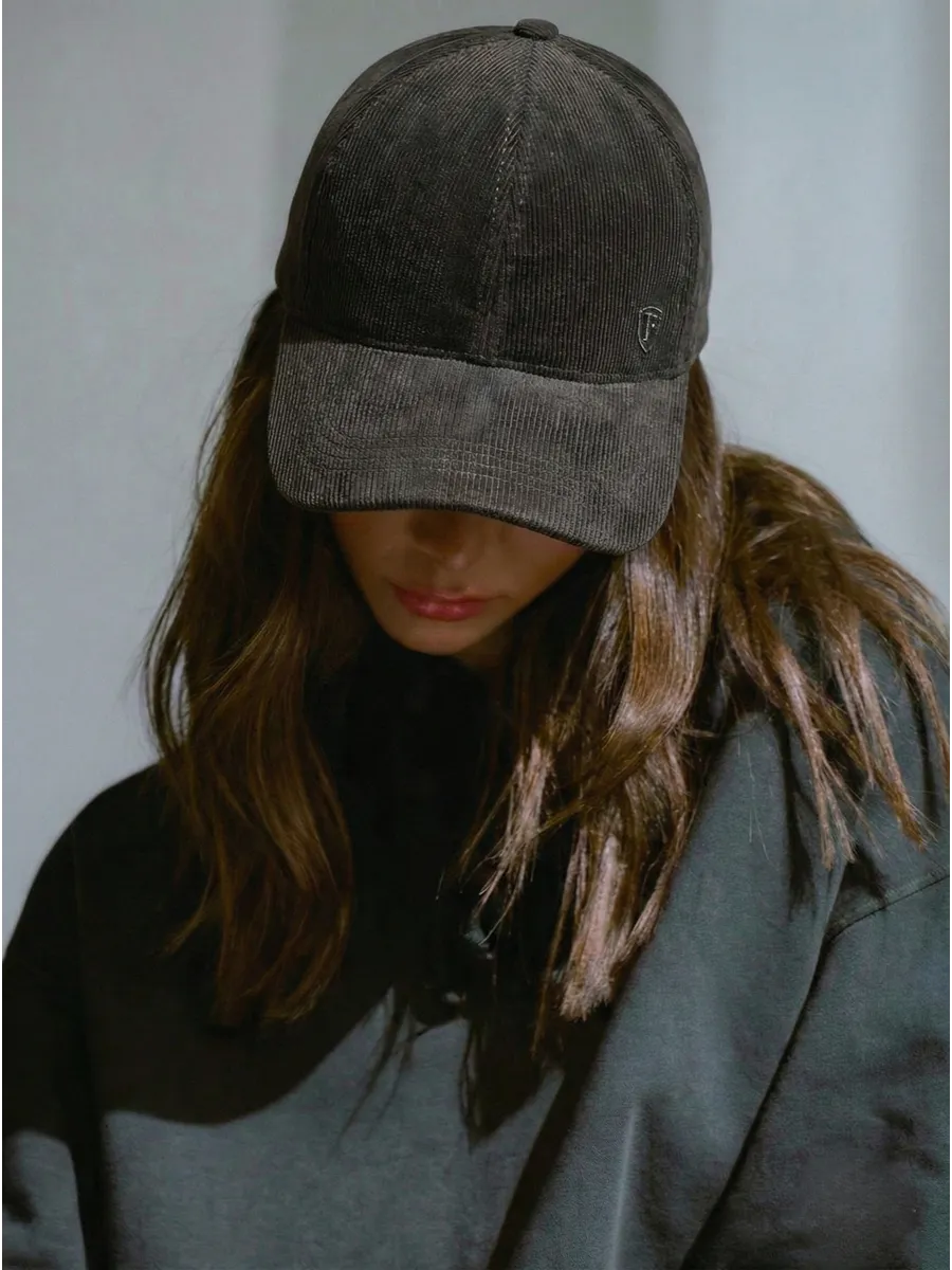 Бейсболка летняя вельвет весенняя