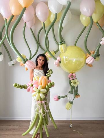 Сет гелиевых шаров Цветочный Сад с букетом из шаров