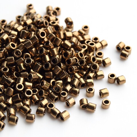 DB-0022 Бисер цилиндрический Миюки делика 11/0 Темная бронза /Miyuki delica 11/0 Metallic Dark Bronze
