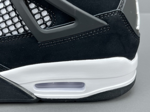 Air Jordan 4 'White Thunder' 