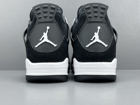 Air Jordan 4 'White Thunder' 