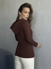Лонгслив с капюшоном