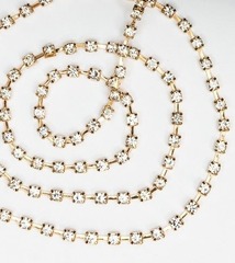 Цепь со стразами, ss16, ш. 4 мм, серебро в золотой оправе