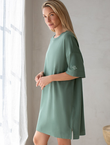 Платье из премиального хлопка с вышивкой на рукаве  D42.090 (130875)