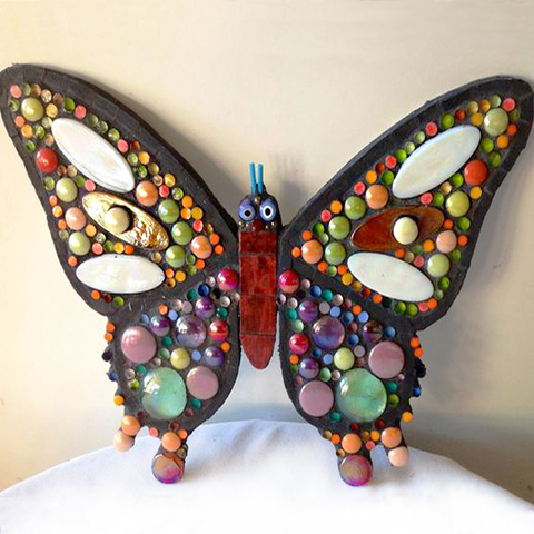 Бабочка из пенопласта  в мозаике.