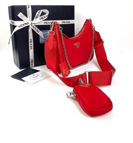 Нейлоновая сумка через плечо Prada Re-edition, красный