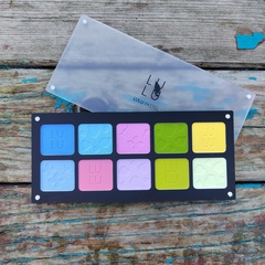 Набор пастели на 10 цветов " Весенняя нежность " в магнитном футляре