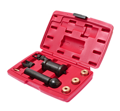 JTC-4893 - Съемник форсунок (VW,AUDI) (FSI) 9 предметов JTC -  
Используйте U-образный захват или захват с двумя крюками для фиксации форсунки и снятия ее с помощью ударного съемника. 
Применение: двигатели FSI автомобилей Фольксваген (Volkswagen), Ауди (Audi).  
Упаковка: прочный пластиковый кейс.  
Габаритные размеры: 265/185/60 мм. (Д/Ш/В)  
Вес: 2007 гр.