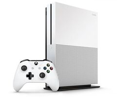 Игровая консоль Xbox One S 500 Гб (б/у) + диск + 2 джойстика