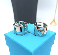 kolco-shirokoe-kvadratnoe-love-by-tiffany