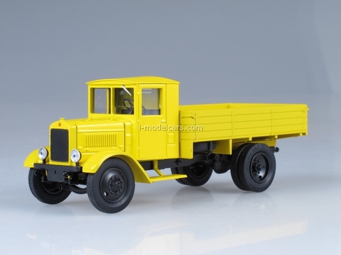 Ya-5 yellow 1:43 Nash Avtoprom