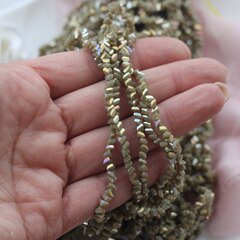 Хрусталь (стекло) граненный, хаки 4*3 мм, 1 нить, С039